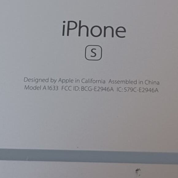 Apple Iphone S Model A1633 Locked Space Gray - Picture 3 of 4